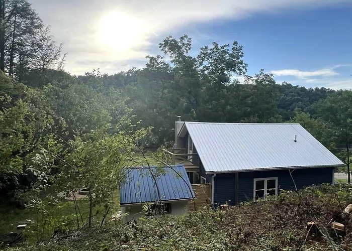 Riverside Relaxer W/Hot Tub+Fire Pit +Wifi & View